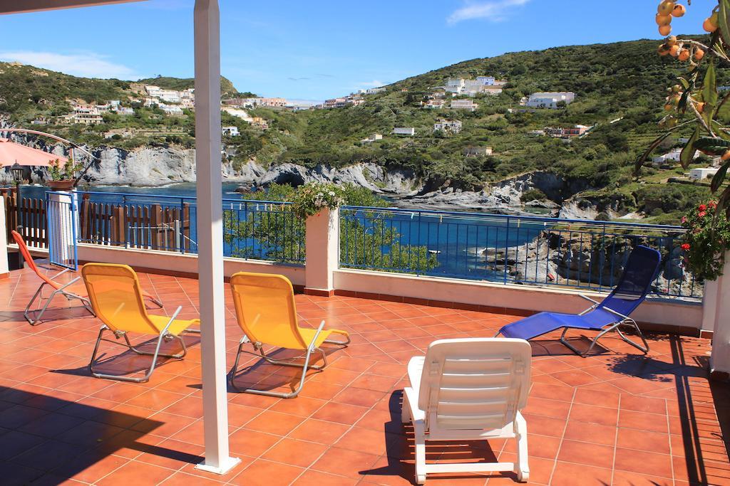 L'Incanto Di Cala Feola Ponza Exterior photo